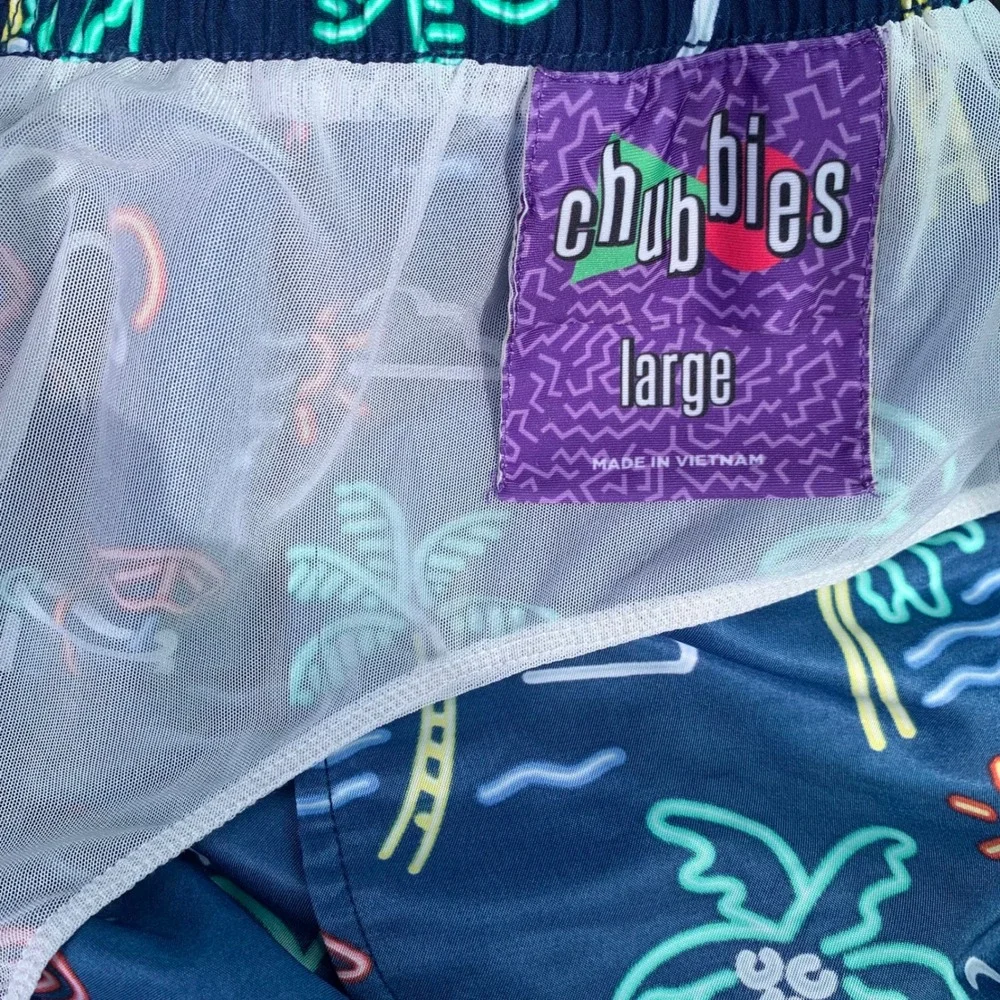 Chubbies Swim Trunks Mens M Navy‎ Neon Flamingo Palm Tree Cocktail Board Shorts